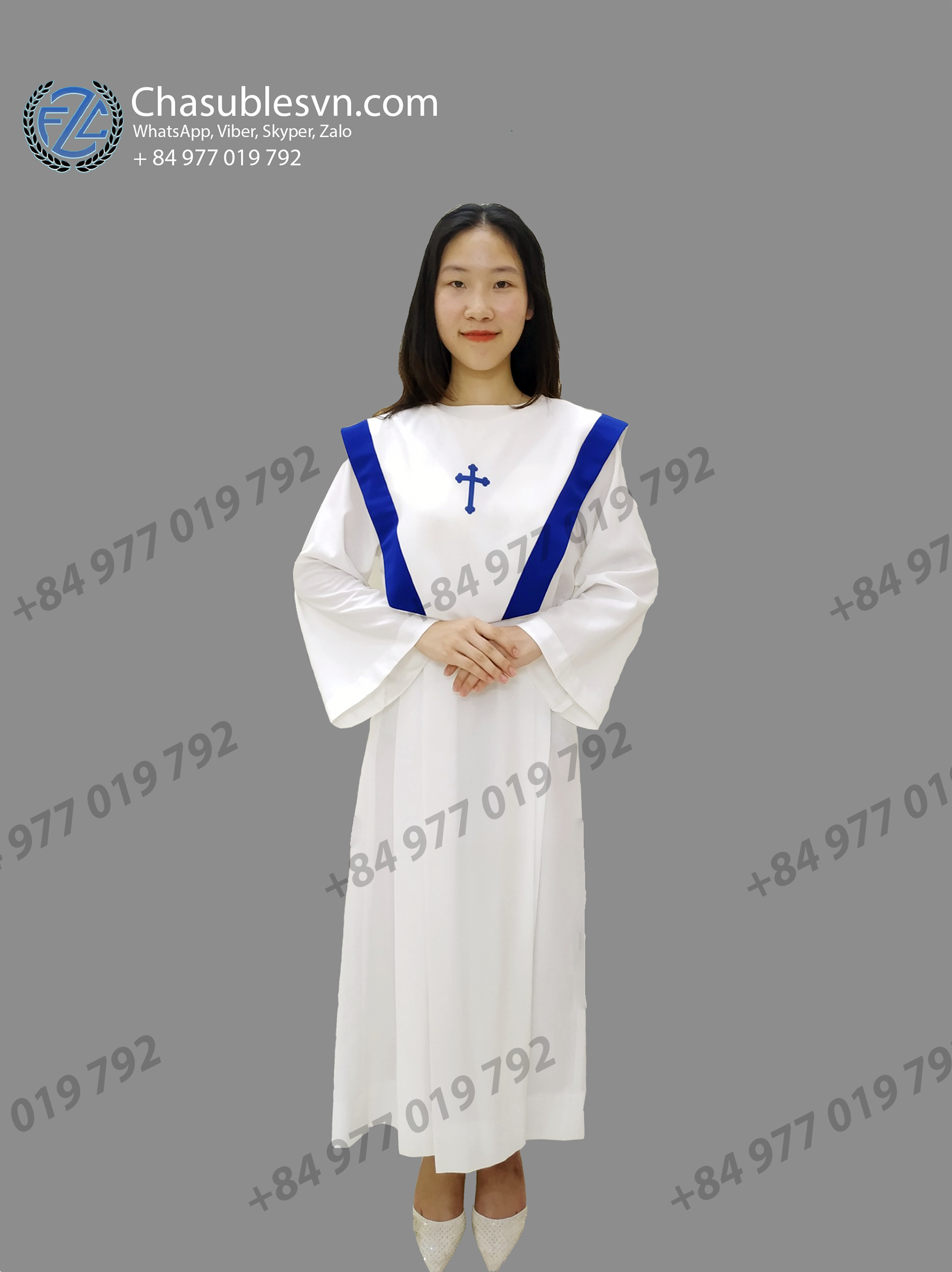 Graduation gowns, Court gowns, Church gowns - We deal on all types of  Graduation gowns, caps,hoods, choir gowns and all kinds of court attires.We  make our gowns with the best fabrics and